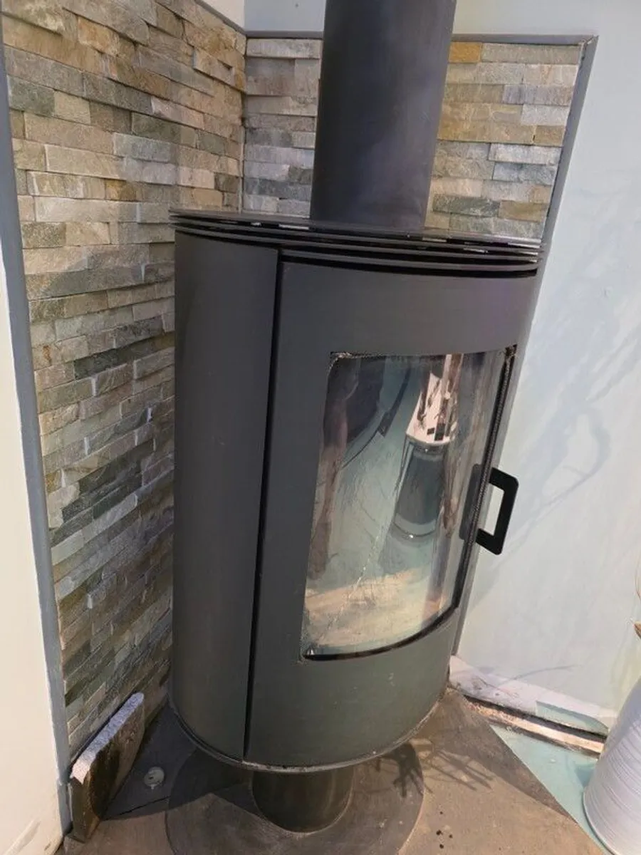 Wooding Burning Stove - Image 3