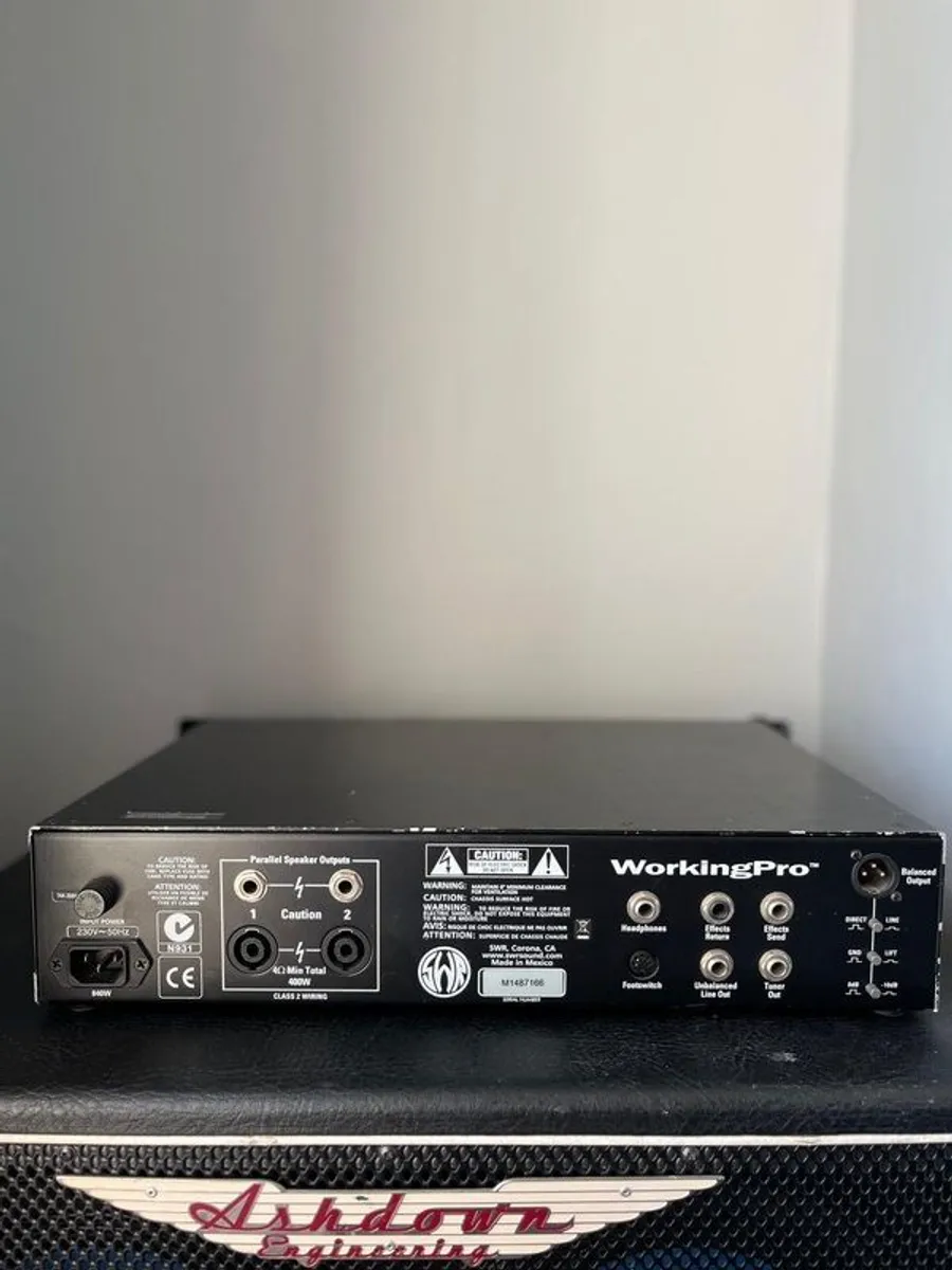 SWR working pro 400 bass amp - Image 1