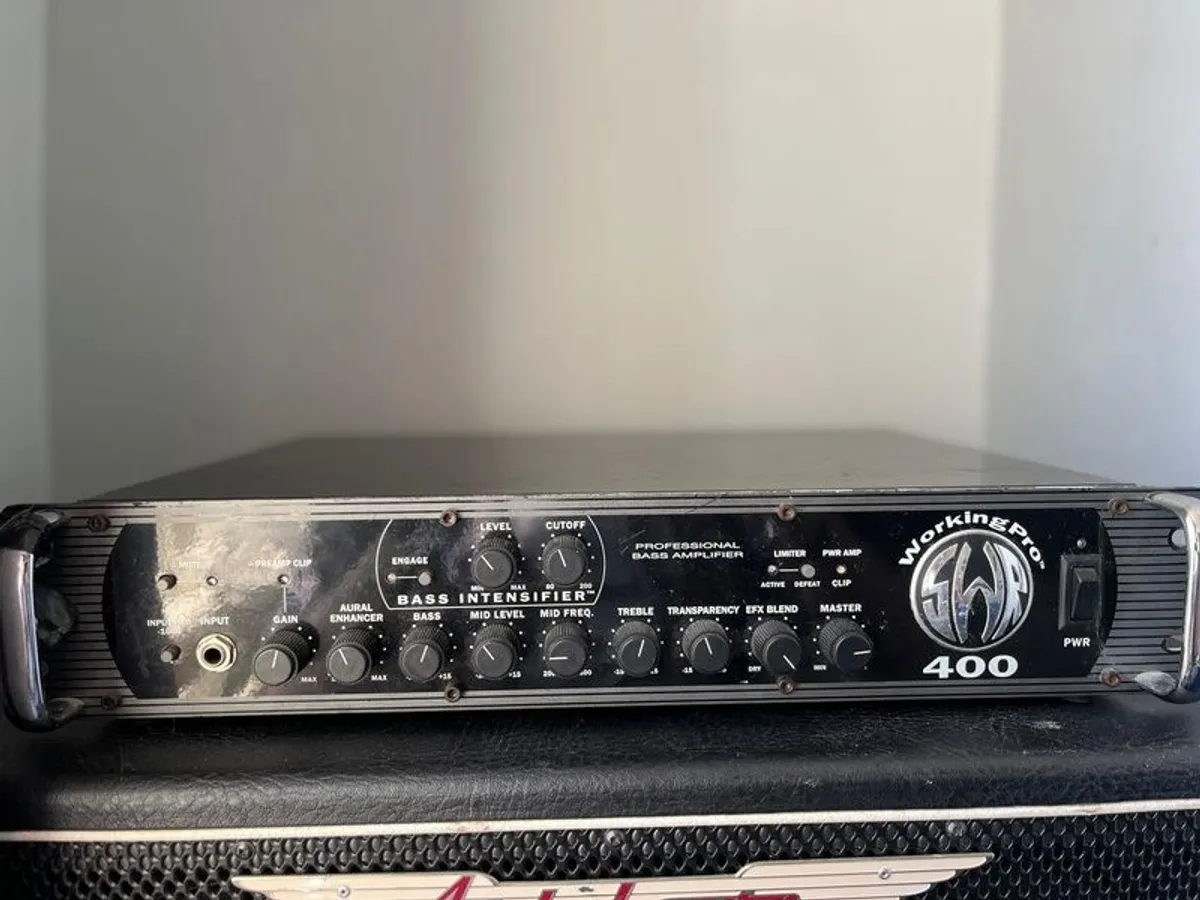 SWR working pro 400 bass amp - Image 3