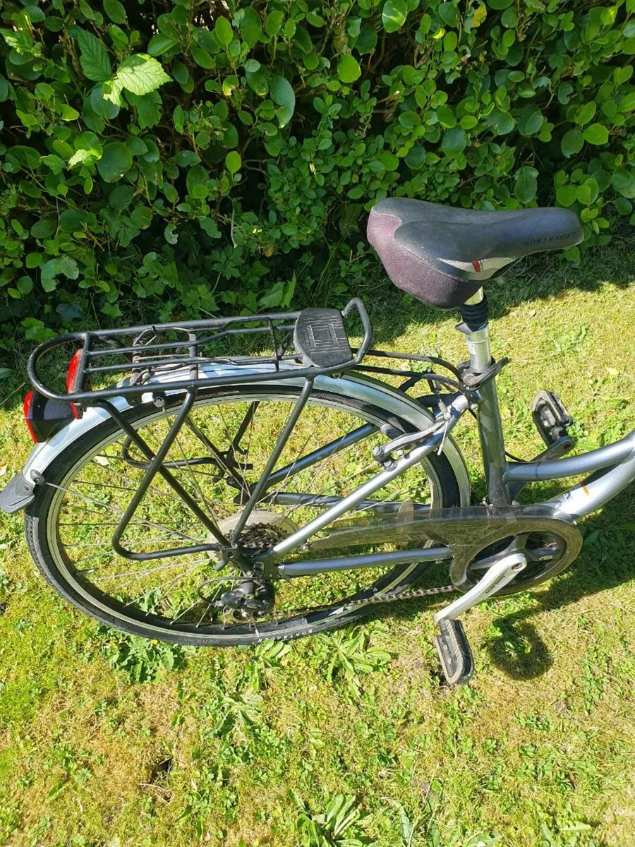 Ladies Trek Navigator Hybrid Bike. Delivery Availa - Image 2