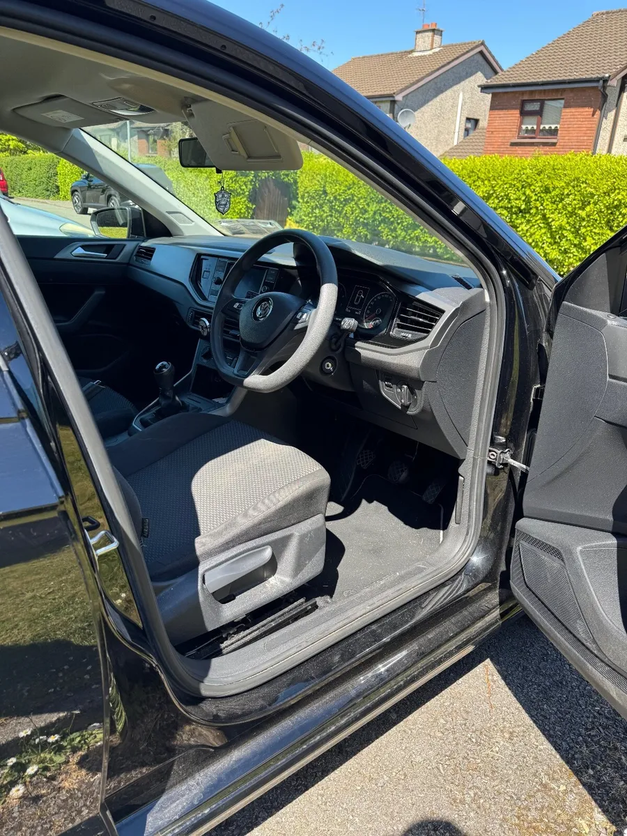Volkswagen Polo 2019 TRENDLINE 5 Door Hatchback - Image 4