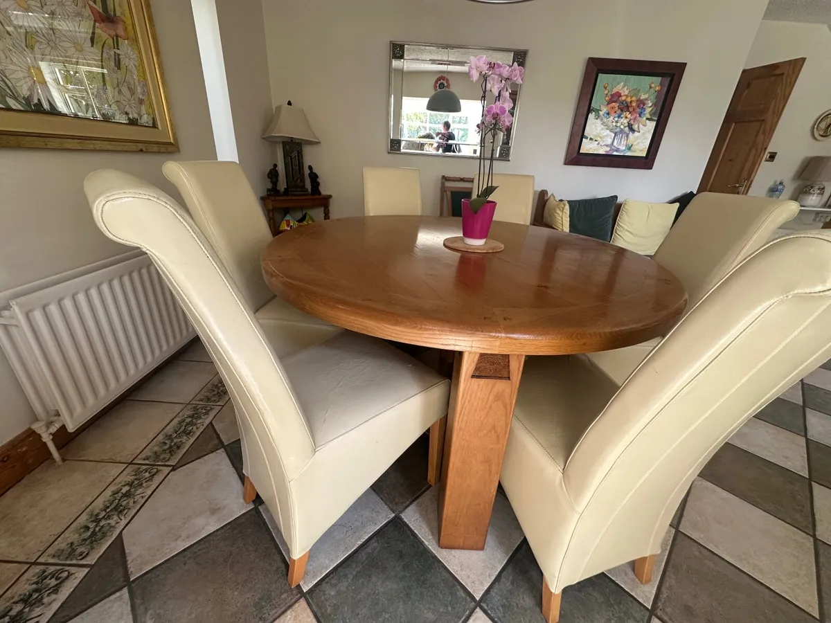 Solid Pine Dining/Kitchen table + 6 Chairs - Image 3
