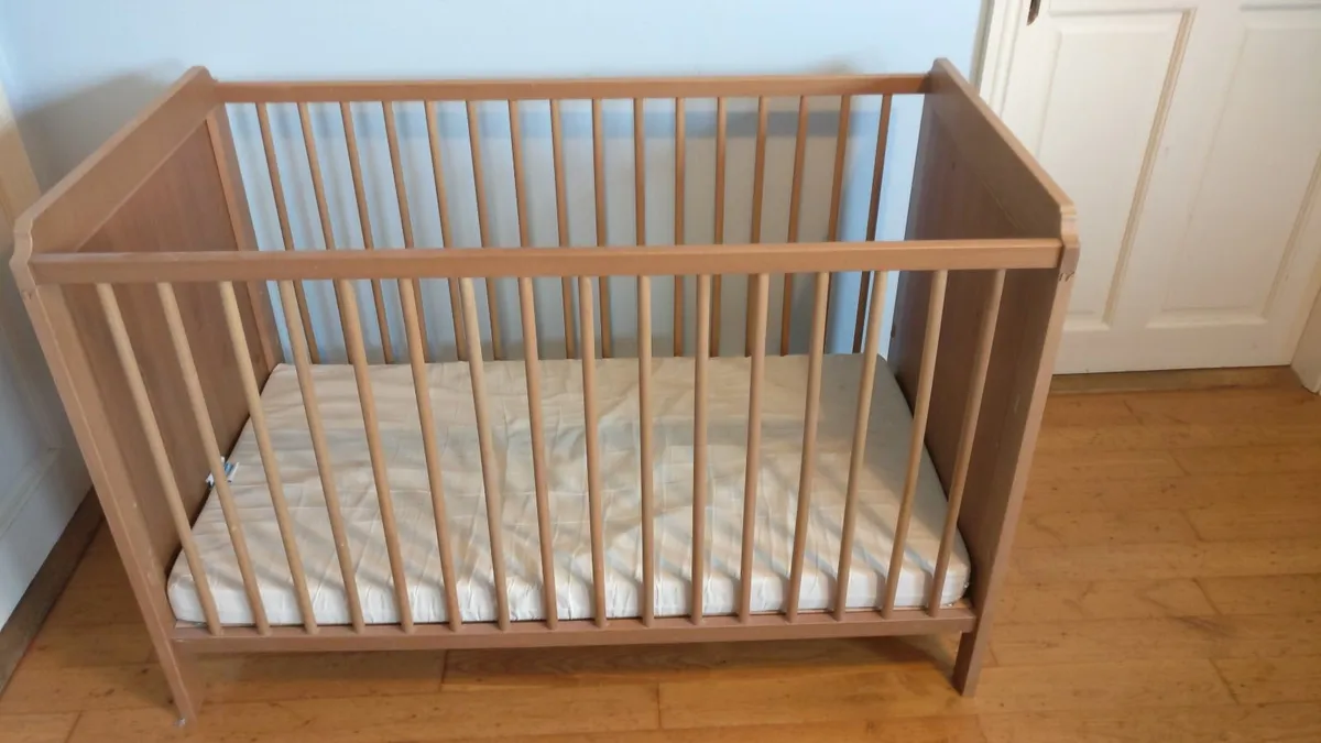 Baby cot