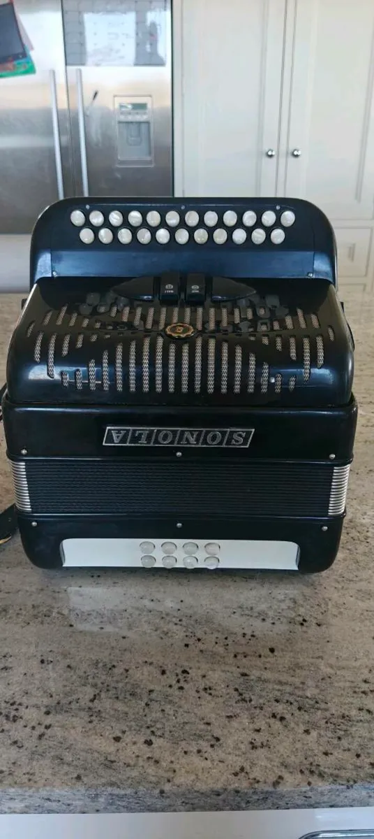 Accordion B/C - Image 1