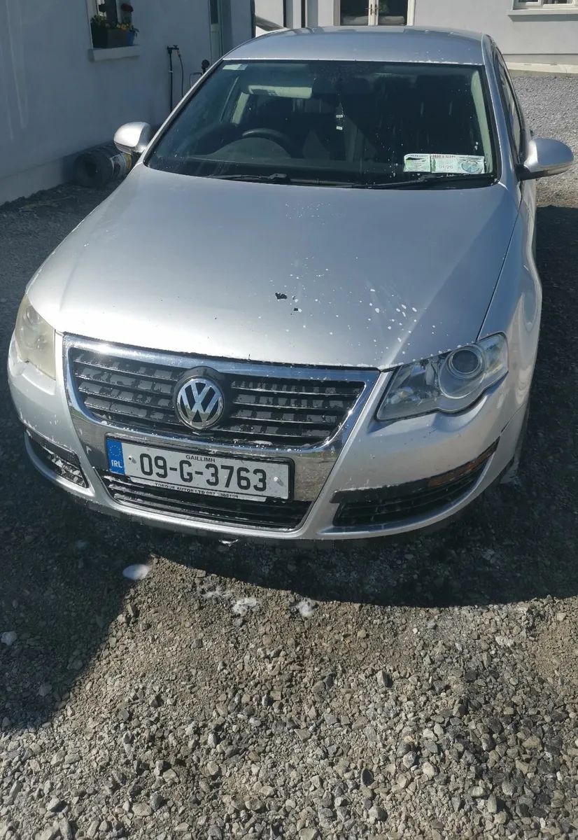 Volkswagen Passat 2009 - Image 4
