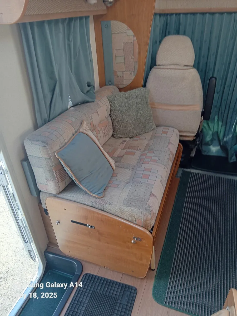 Motorhome - Image 4