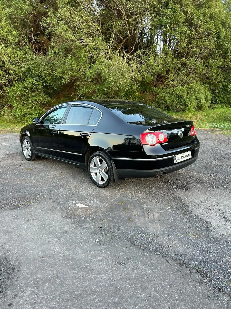 Volkswagen Passat - Image 3