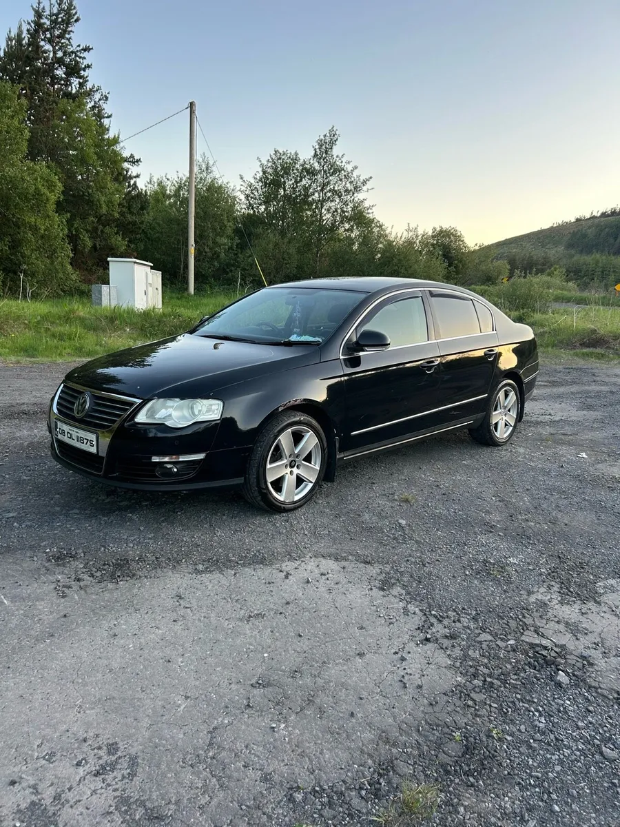 Volkswagen Passat - Image 4