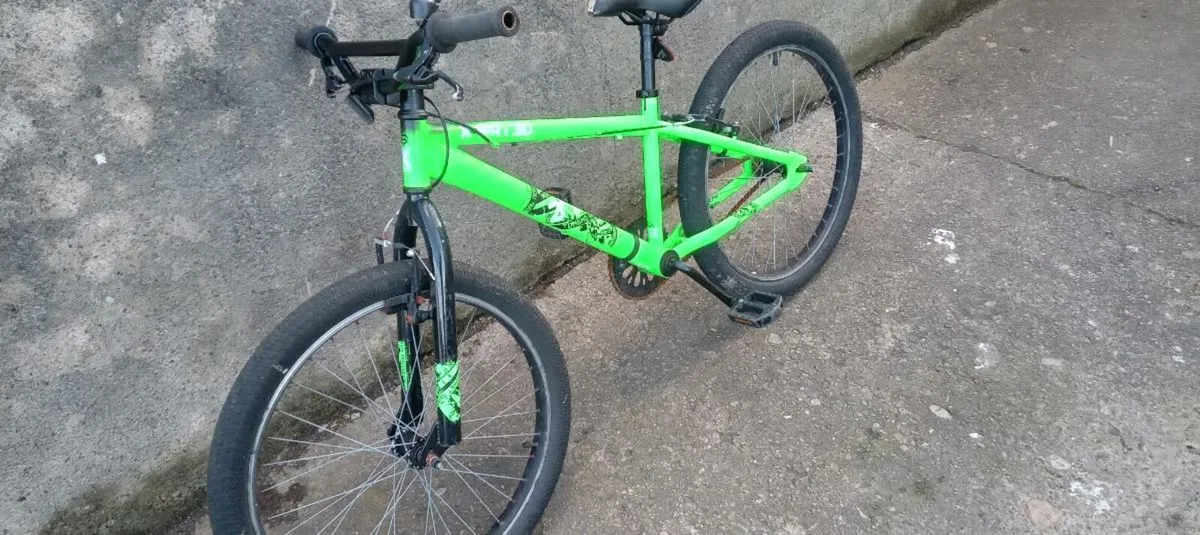 Boys bike - Image 3