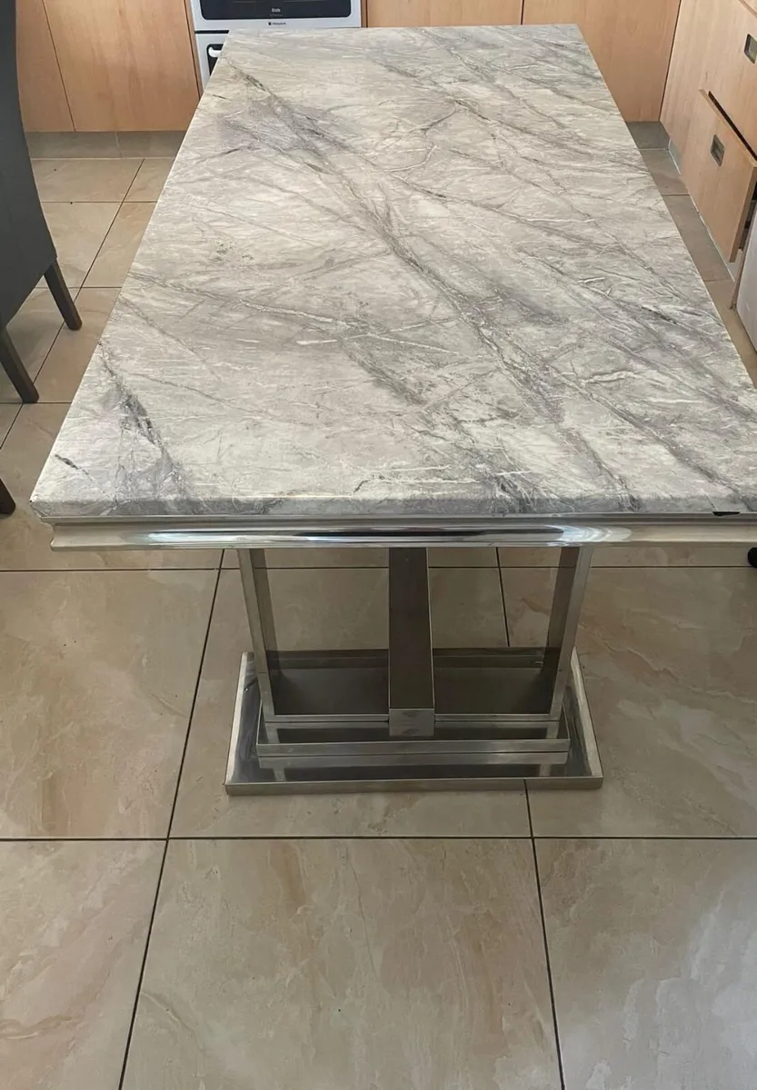Marble table - Image 2
