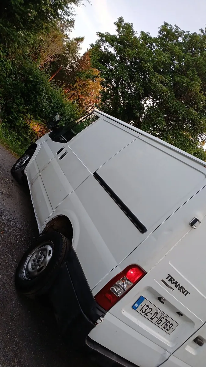 2013 [132 ford Transit 2.2 swb doe dec 2025 - Image 2