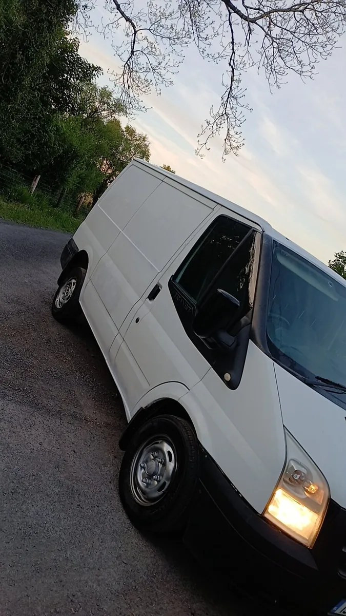 2013 [132 ford Transit 2.2 swb doe dec 2025 - Image 4