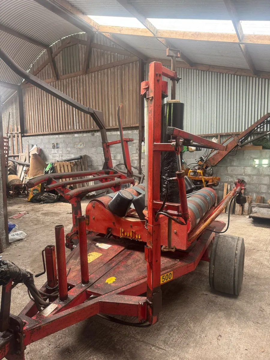 Roco Wrapper and Fleming bale stacker - Image 1