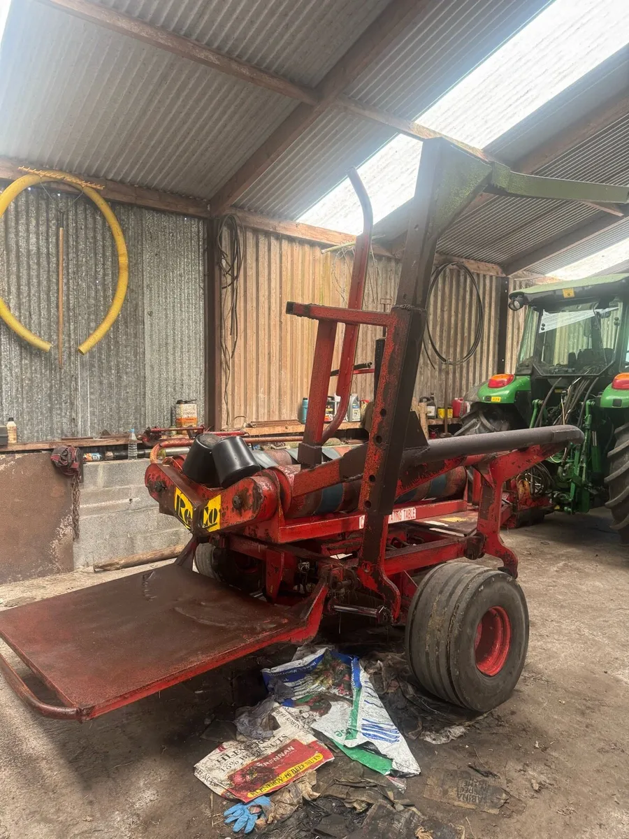 Roco Wrapper and Fleming bale stacker - Image 3