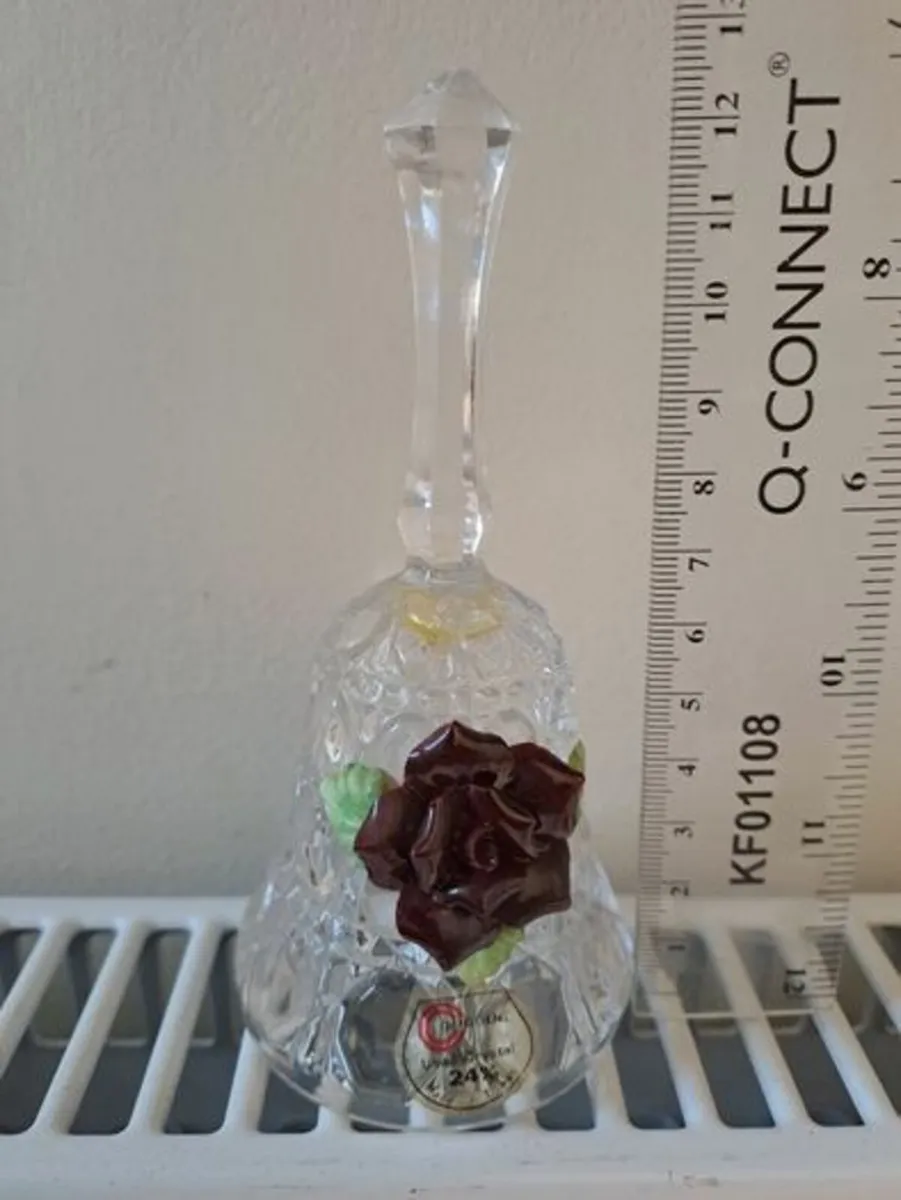 Crystal bell with rose Chung Chung - Image 4