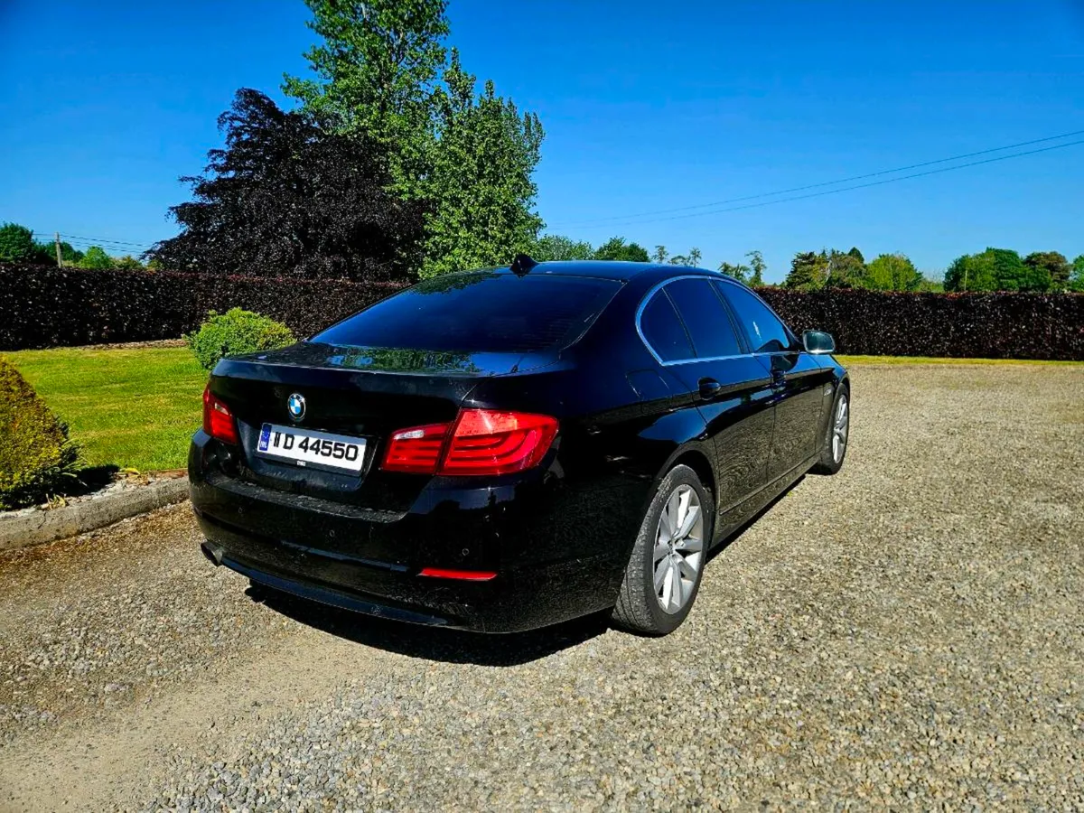 11 BMW 520D AUTOMATIC WITH TAX AND TEST - Image 1