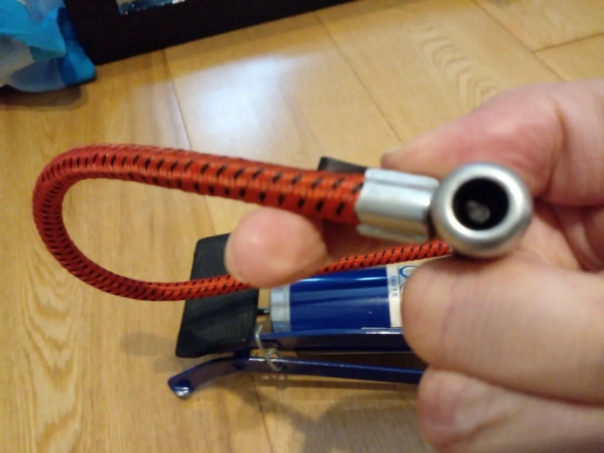 Foot pump - Image 2