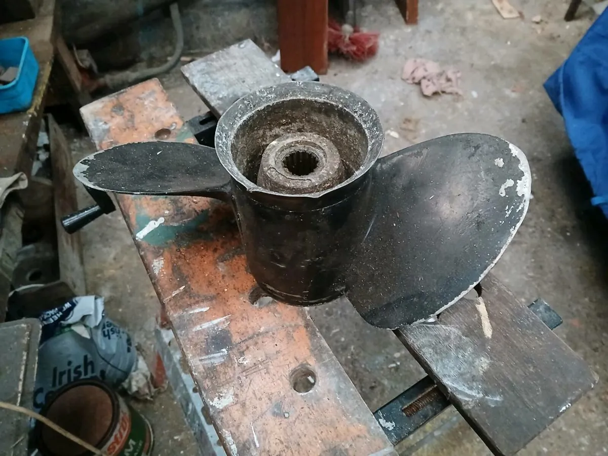 Propellor, secondhand. - Image 1