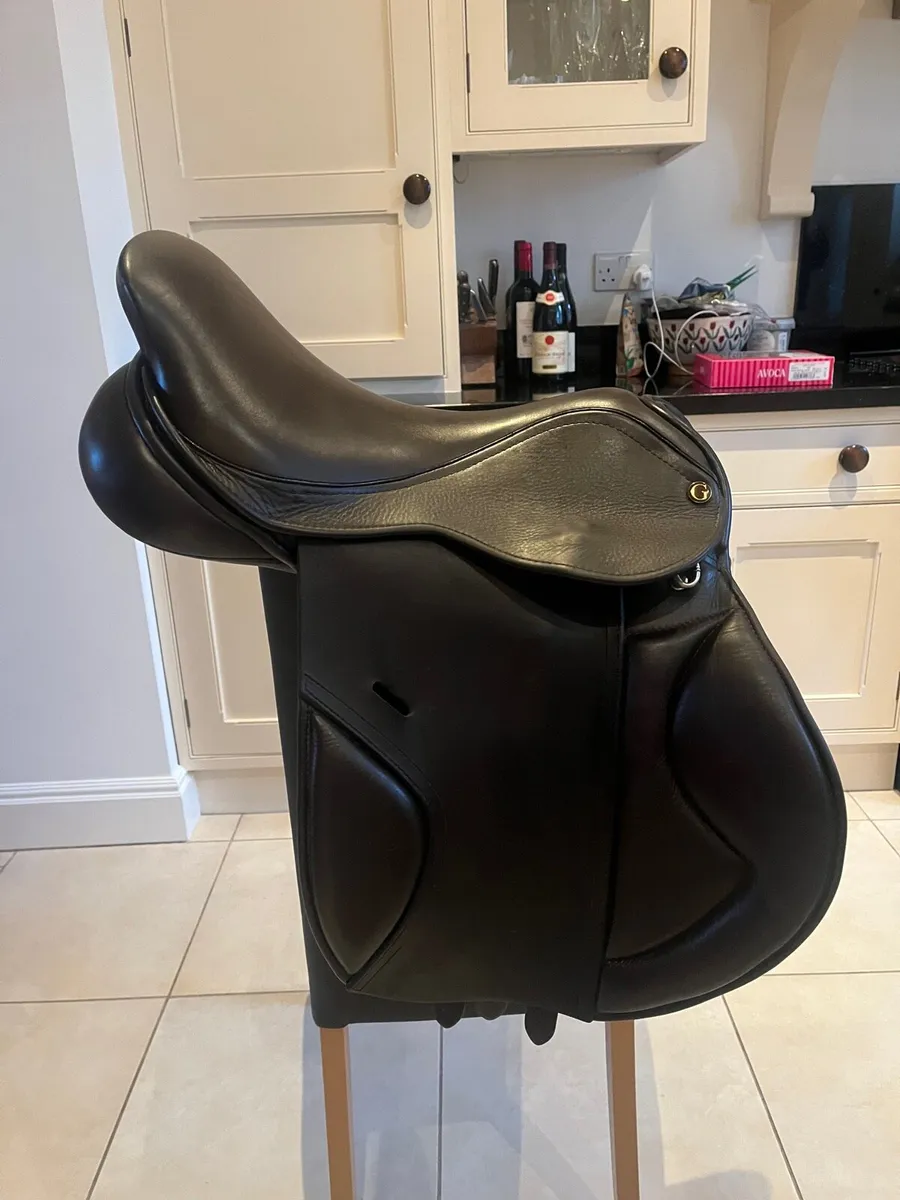Brown Goodwin 17’’ Saddle - Image 1