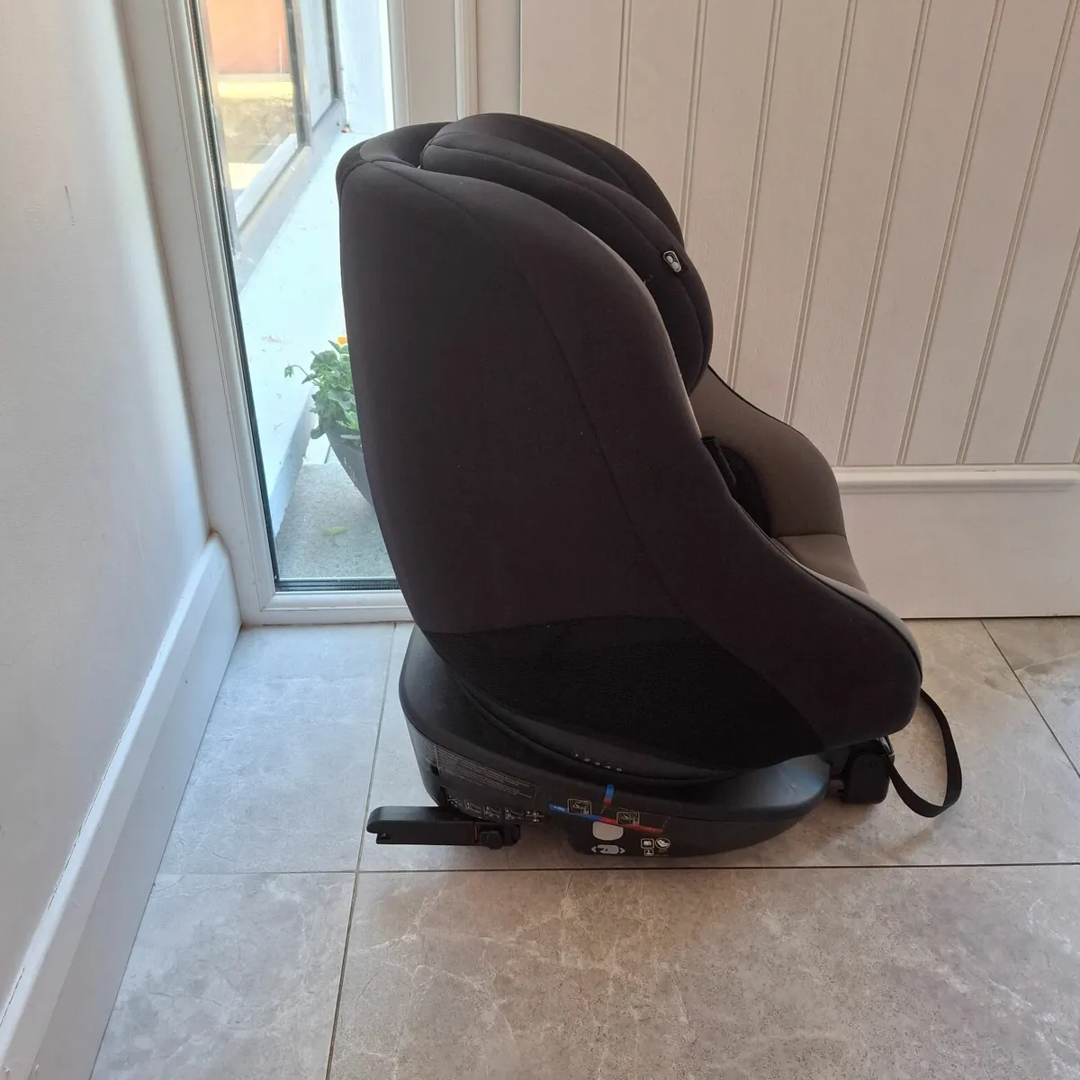 Child car seat - Image 2