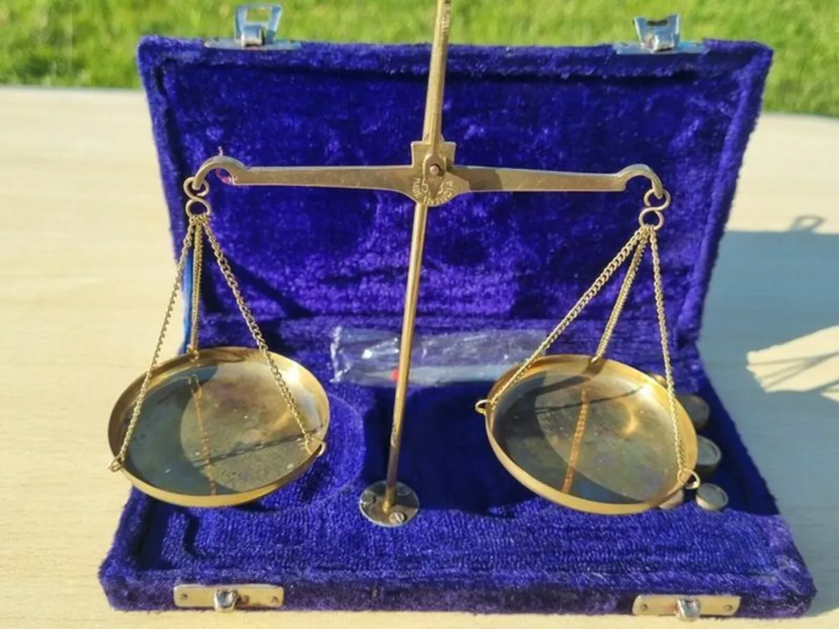 Vintage Brass jewelry Weight Scale - Image 1