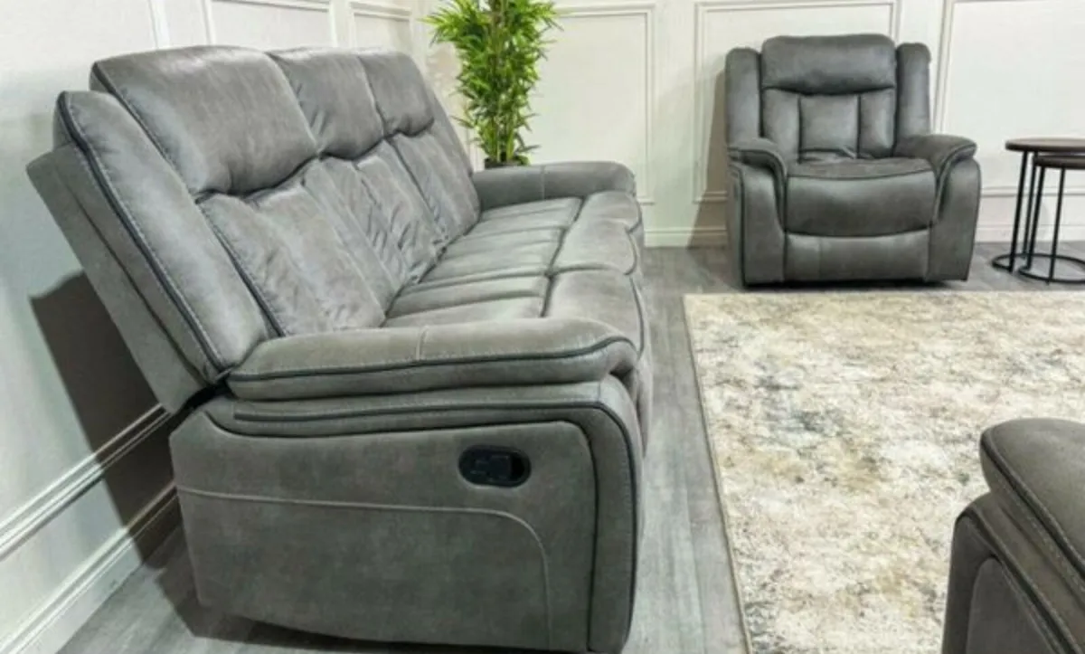 New all recliner sofas on sale - Image 2