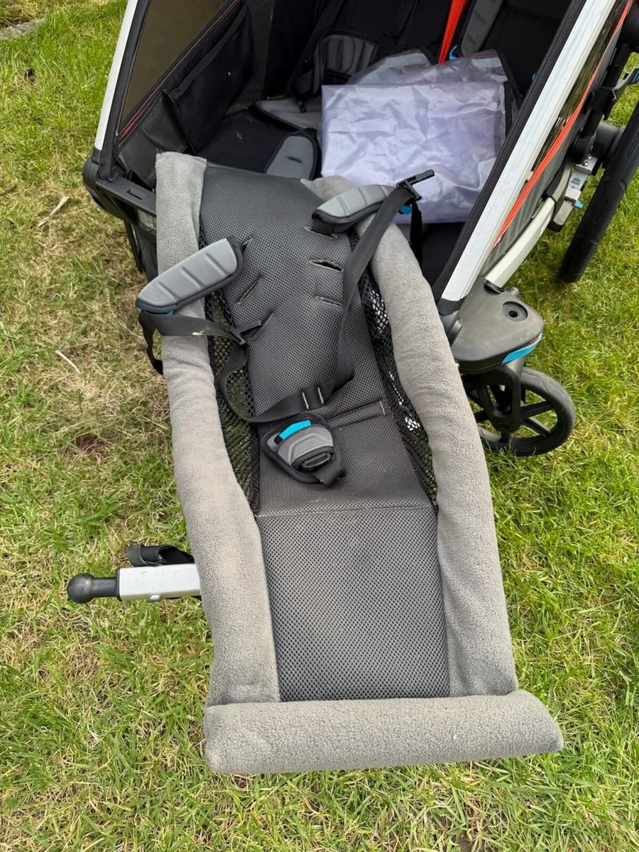 Thule Chariot Cross 2 double including infant slin - Image 2