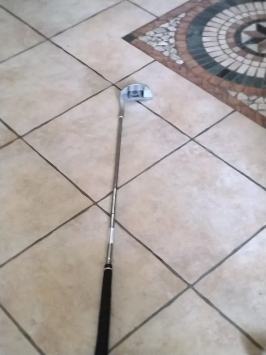 Kids Left-handed v300 Slazenger putter - Image 1