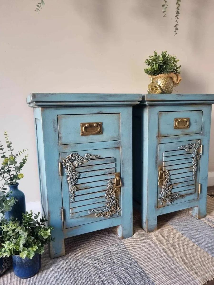 Bedside lockers - Image 1