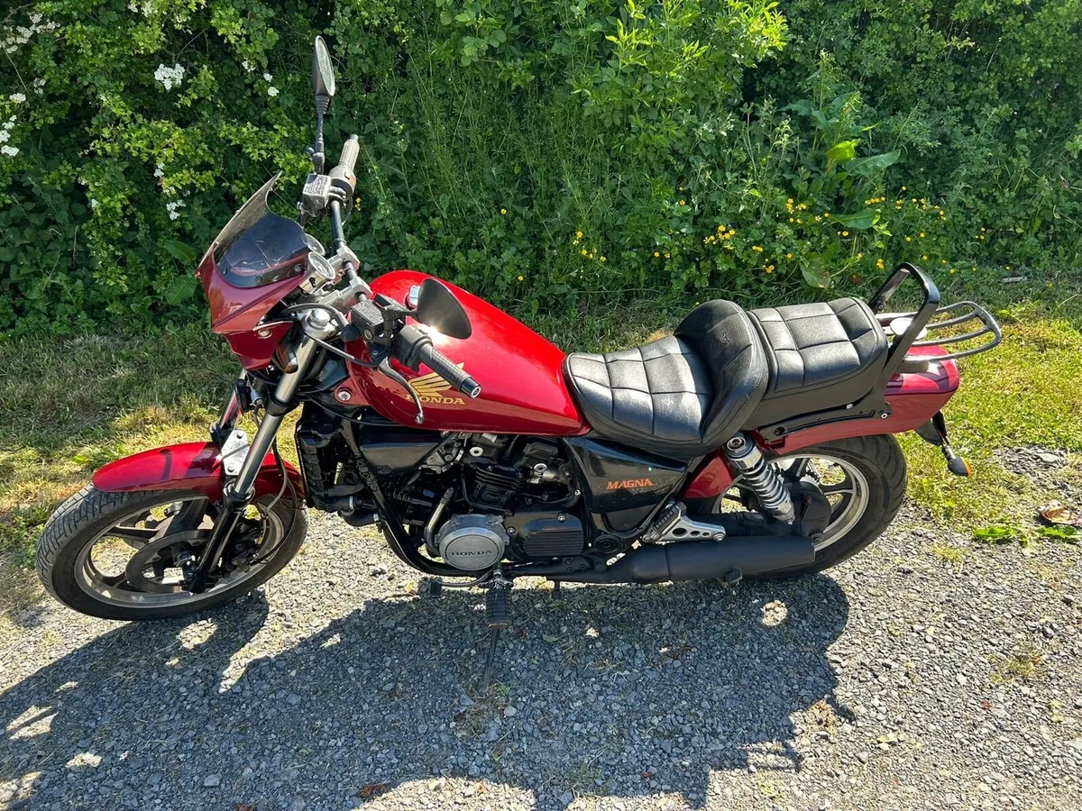 Honda Magna 750 - Image 3