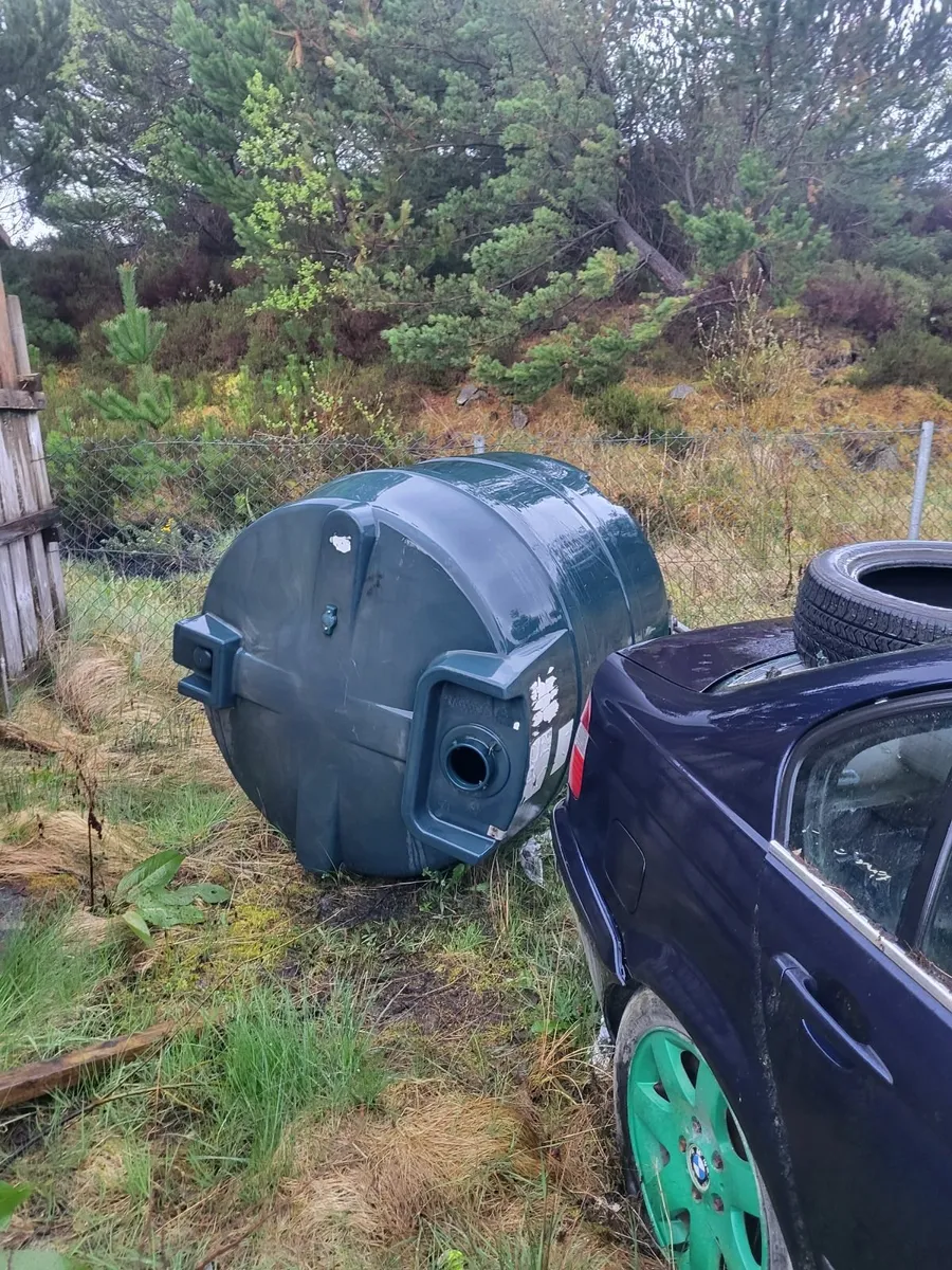 Oil tanks - Image 2