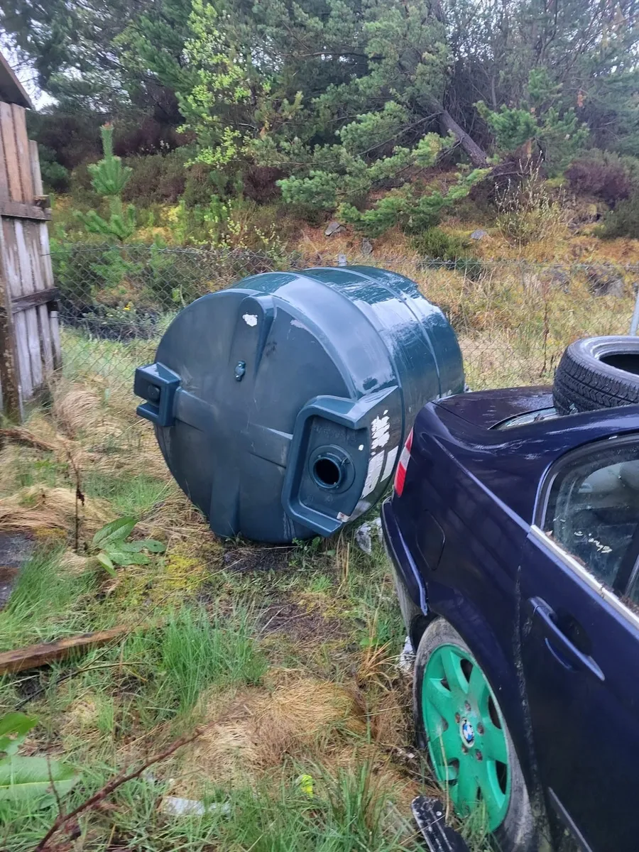 Oil tanks - Image 3