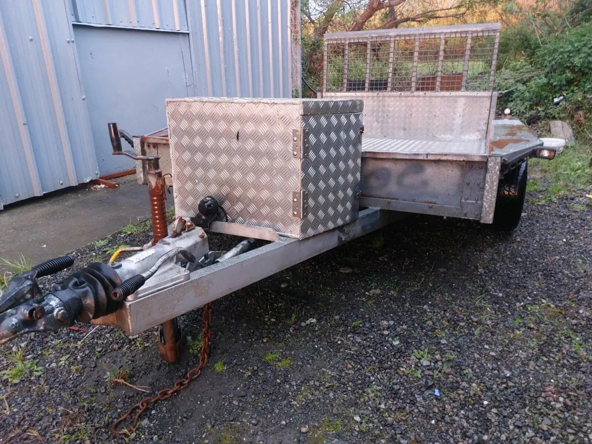 Trailer - Image 4