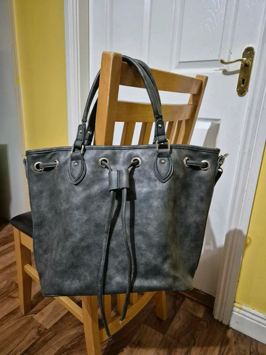 Ladies handbag Venturini Milano - Image 1