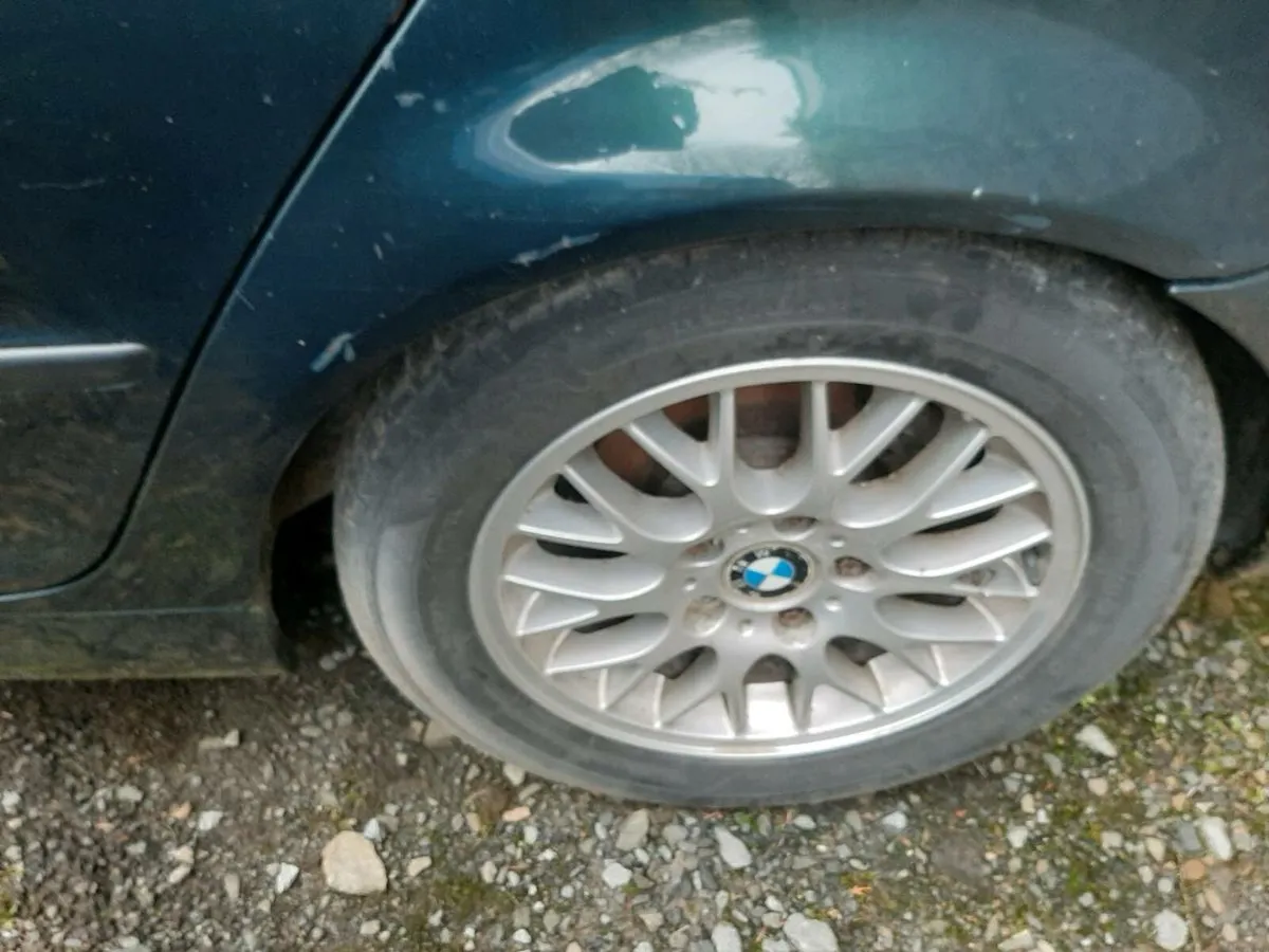 Garage  clear out  bmw - Image 3