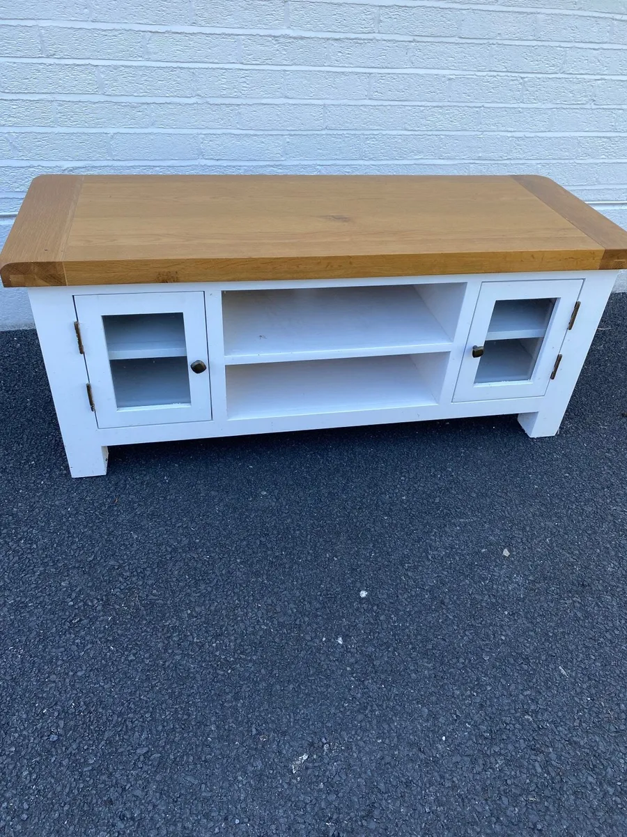 Tv stand - Image 1