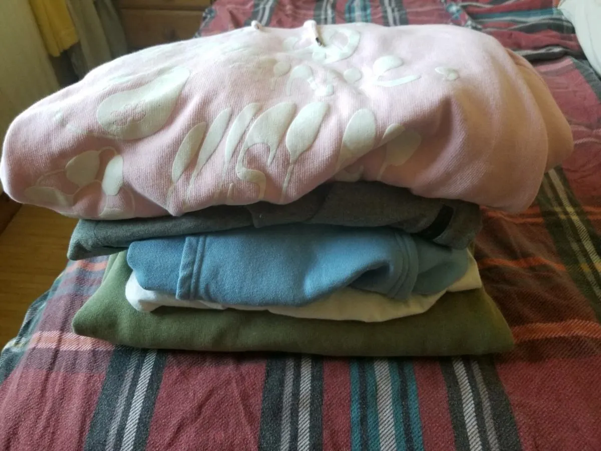 Clothes bundle - Image 2