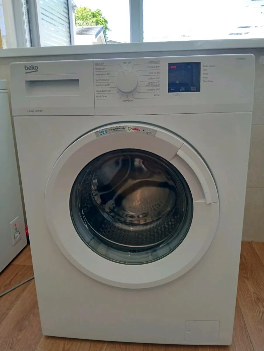 Washing machine - Image 1