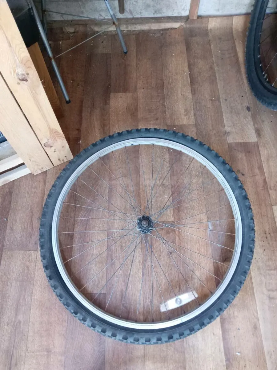 Front and rear 26" wheels - Image 2