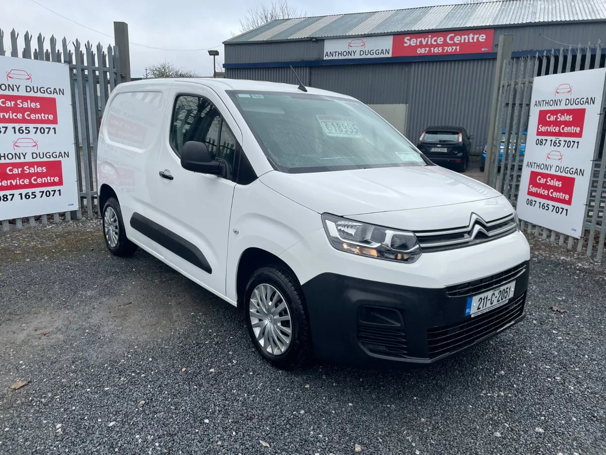 2021 Citroen Berlingo very low kms - Image 1