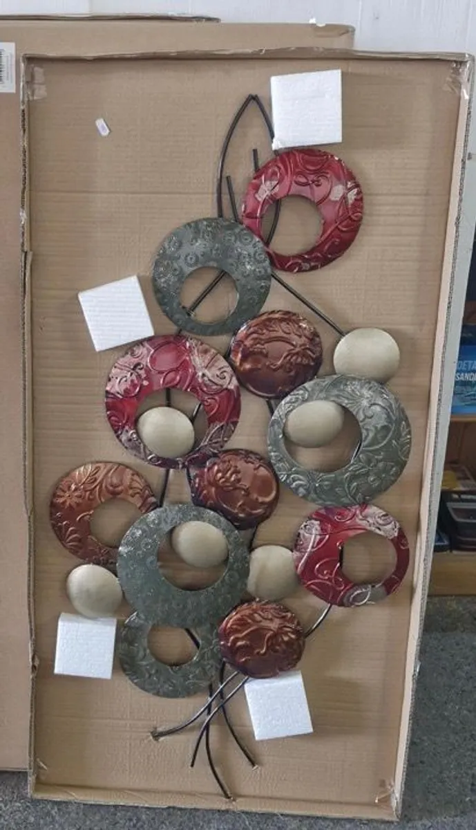 BNIB Garrick Design metal wall art "Centaurus". - Image 1