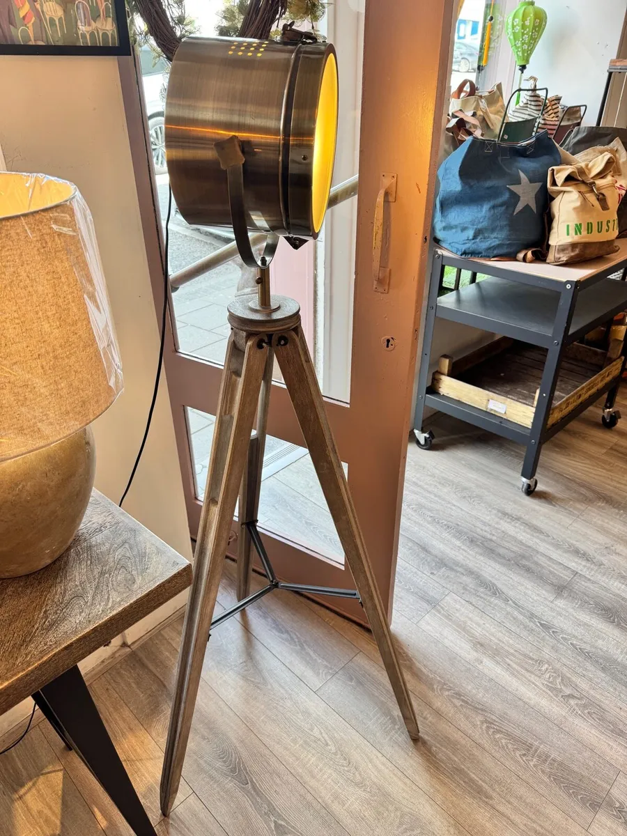 tripod floor lamp - Image 2