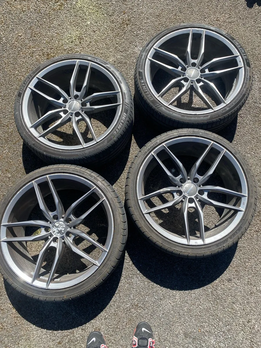 Veemann Vfs28 19inch - Image 1