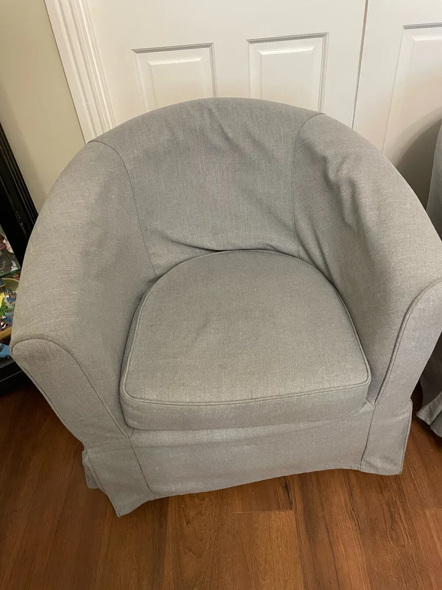 Two tub chairs - Image 1