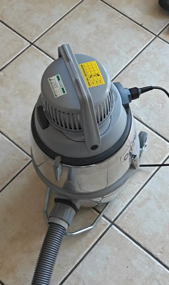 Nilfisk Cleanroom Vacuum Cleaner - Image 1