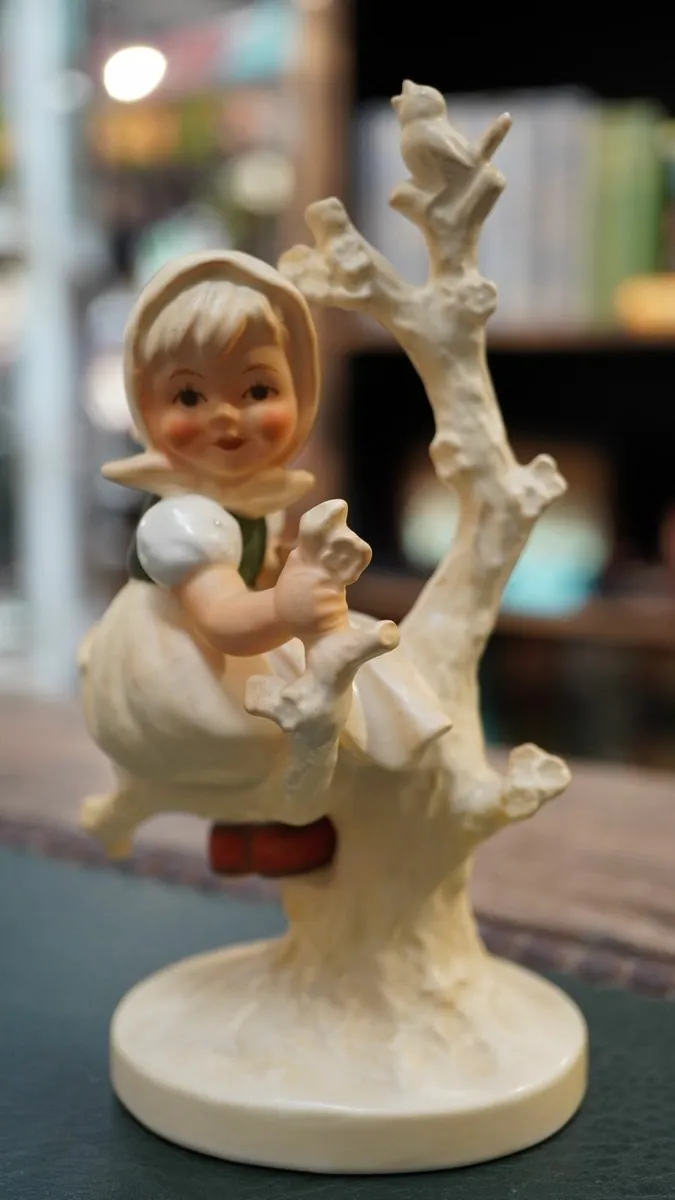 Goebel Hummel Figurine - Apple Tree Girl - Image 2