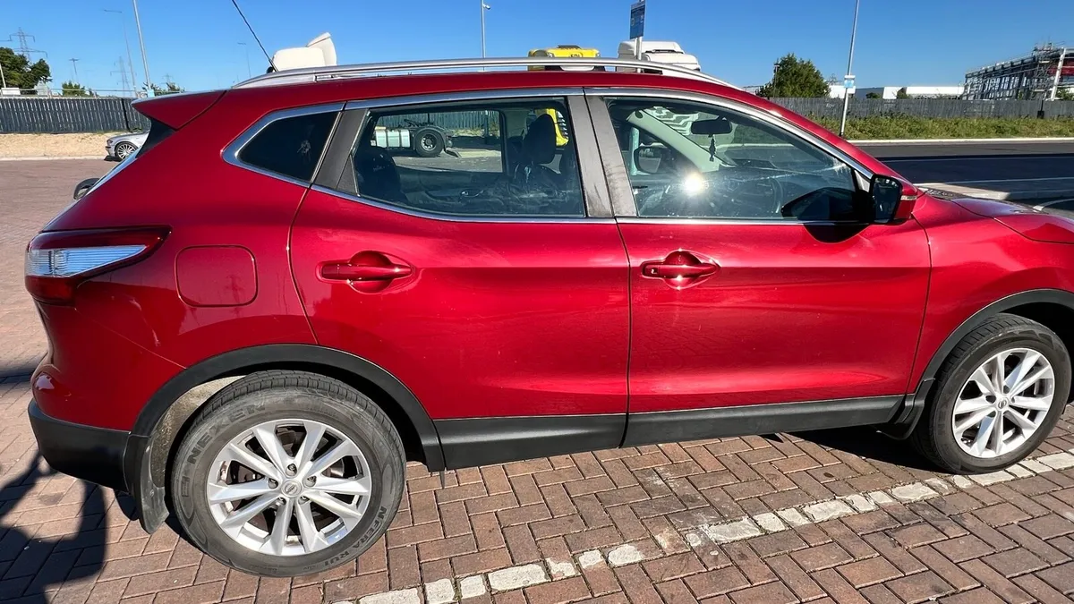 Nissan 2017 (171) Qashqai - Image 4