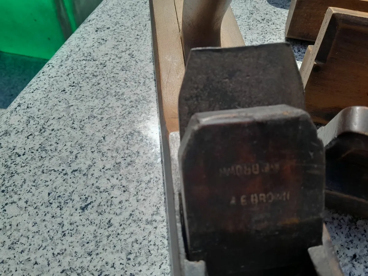 Twenty four wood planes - Image 2