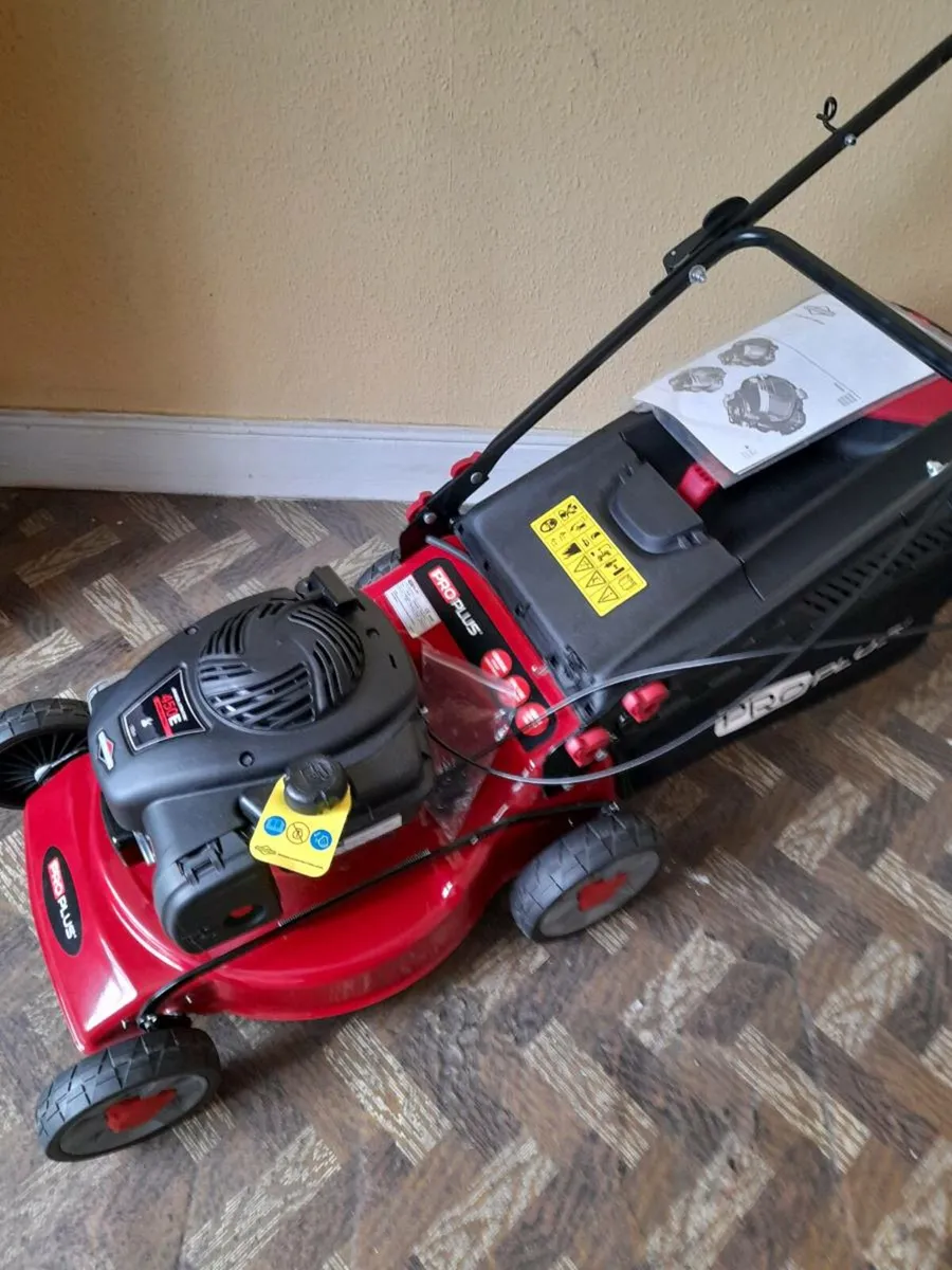 Lawnmower new 46cm cutting width HP BRIGGS - Image 4