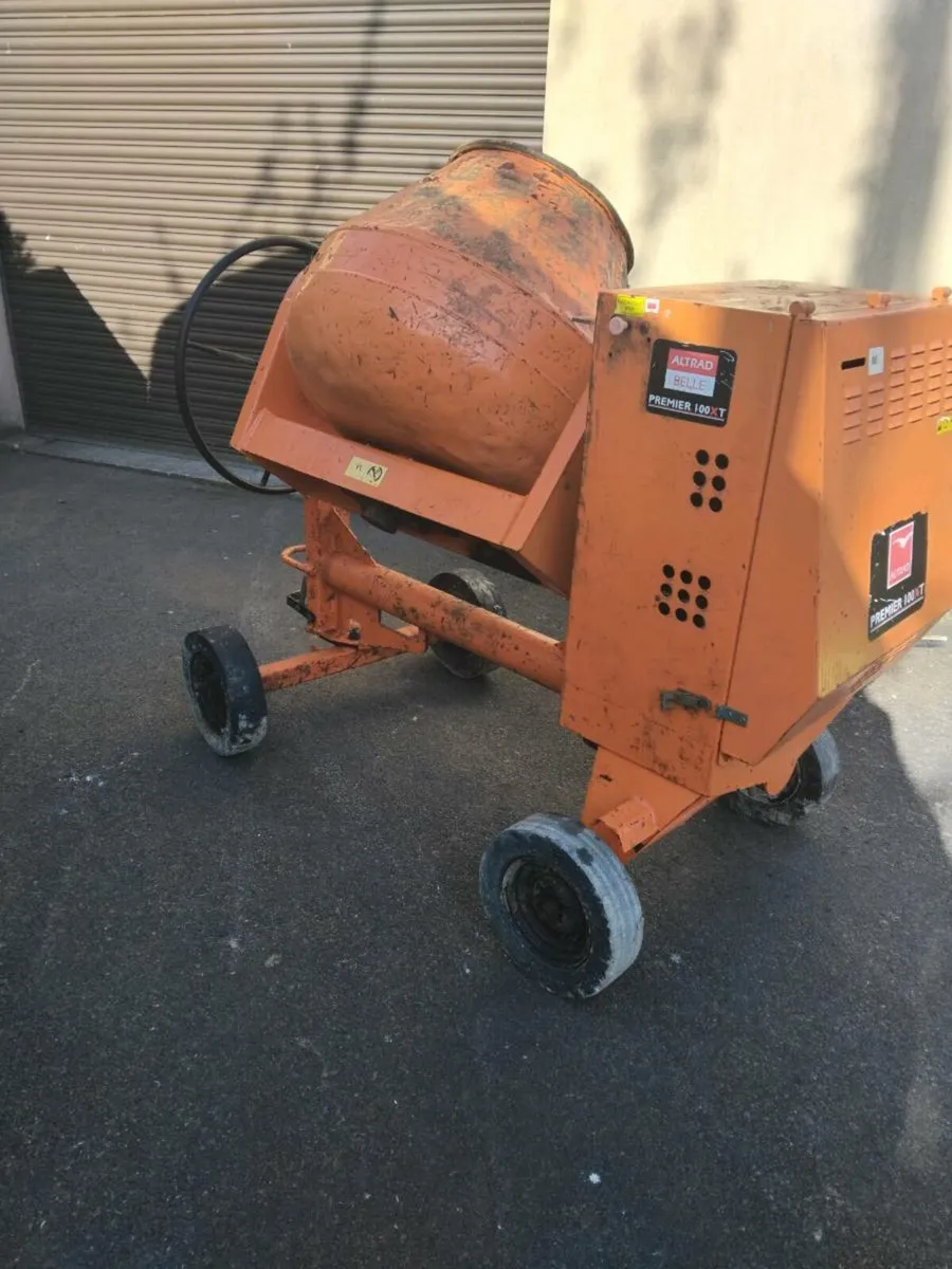 Cement mixer - Image 1